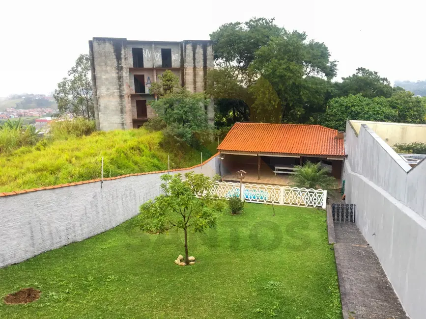 Foto 9 de Casa com 3 quartos à venda e para alugar, 330m2 em Chácara São José, Aruja - SP