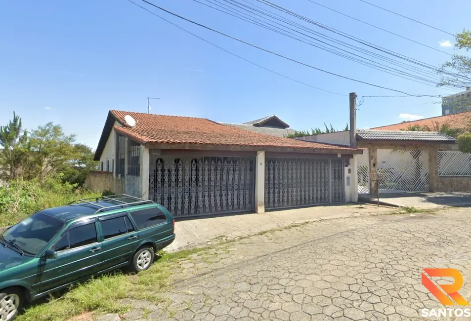 Casa com 3 quartos à venda e para alugar, 330m2 em Chácara São José, Aruja - SP - imagem 1 Foto 1 de Casa com 3 quartos à venda e para alugar, 330m2 em Chácara São José, Aruja - SP