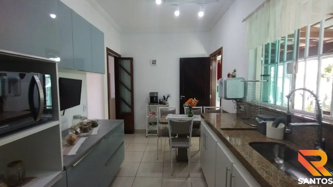 Foto 4 de Casa com 3 quartos à venda, 178m2 em Jardim Fazenda Rincão, Aruja - SP