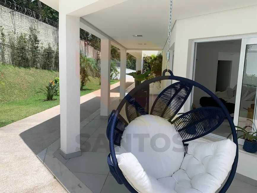 Casa de Condomínio com 4 quartos à venda, 330m2 em Aruja - SP - imagem 3 Foto 3 de Casa de Condomínio com 4 quartos à venda, 330m2 em Aruja - SP