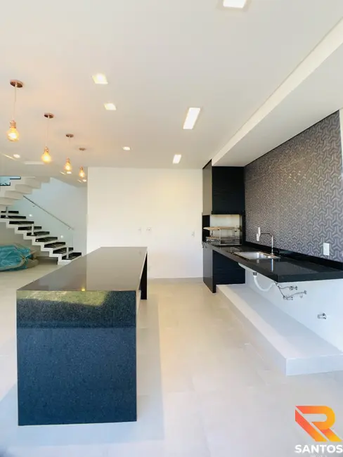 Foto 8 de Casa de Condomínio com 4 quartos à venda, 345m2 em Residencial Real Park, Aruja - SP