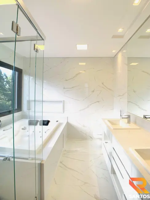 Foto 7 de Casa de Condomínio com 4 quartos à venda, 345m2 em Residencial Real Park, Aruja - SP