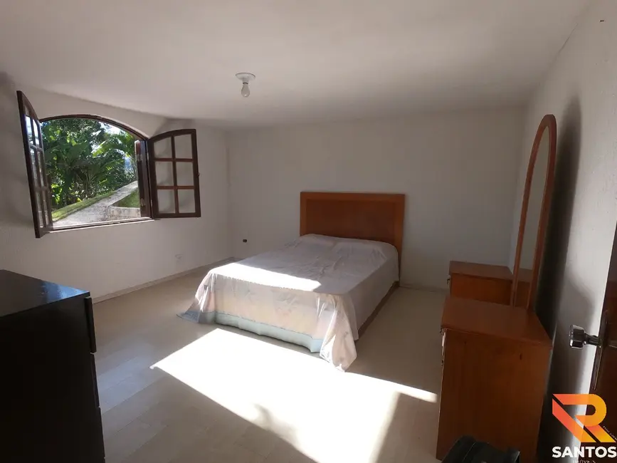 Foto 8 de Chácara com 5 quartos à venda, 1500m2 em Canjicas, Aruja - SP