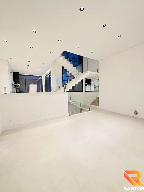 Foto 9 de Casa de Condomínio com 3 quartos à venda, 300m2 em Aruja - SP