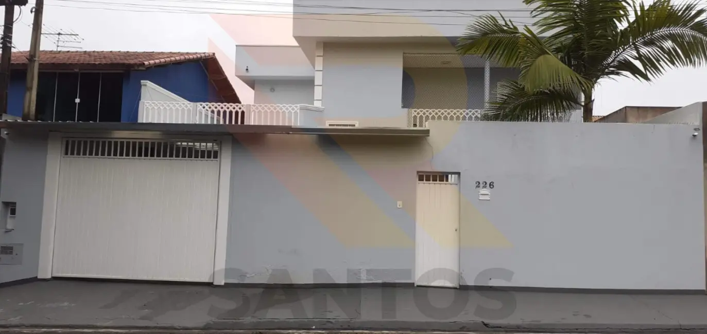 Foto 1 de Casa com 3 quartos à venda, 150m2 em Aruja - SP