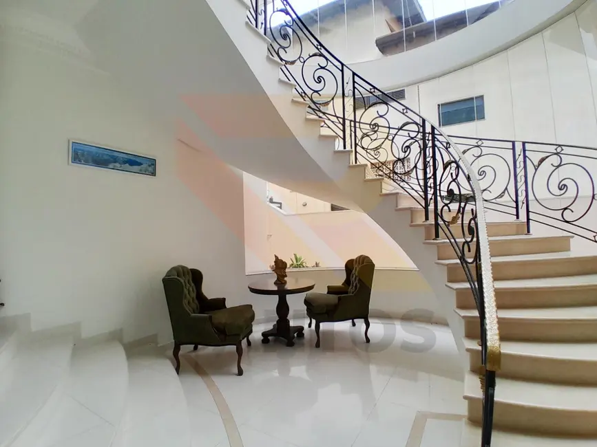 Casa de Condomínio com 4 quartos à venda, 784m2 em Aruja - SP - imagem 2 Foto 2 de Casa de Condomínio com 4 quartos à venda, 784m2 em Aruja - SP