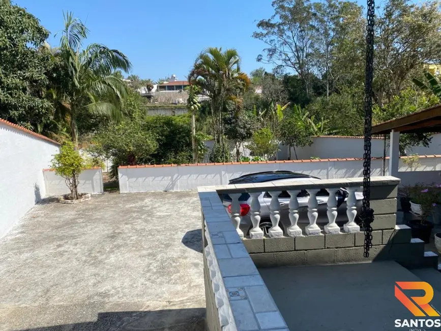 Chácara com 3 quartos à venda, 350m2 em Guararema - SP - imagem 3 Foto 3 de Chácara com 3 quartos à venda, 350m2 em Guararema - SP