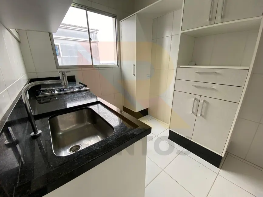 Apartamento com 2 quartos para alugar, 52m2 em Jardim Ângelo, Aruja - SP - imagem 8 Foto 8 de Apartamento com 2 quartos para alugar, 52m2 em Jardim Ângelo, Aruja - SP