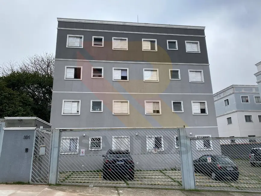 Apartamento com 2 quartos para alugar, 52m2 em Jardim Ângelo, Aruja - SP - imagem 2 Foto 2 de Apartamento com 2 quartos para alugar, 52m2 em Jardim Ângelo, Aruja - SP