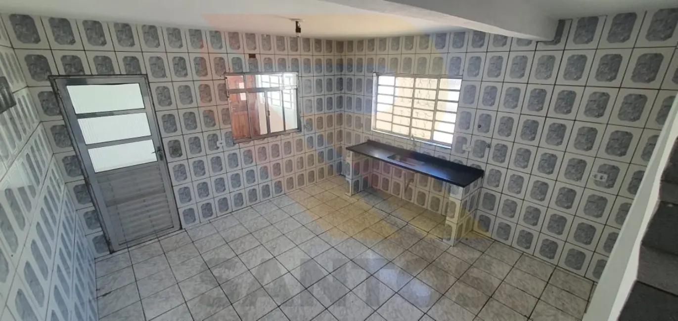 Foto 4 de Casa com 2 quartos à venda, 120m2 em Aruja - SP