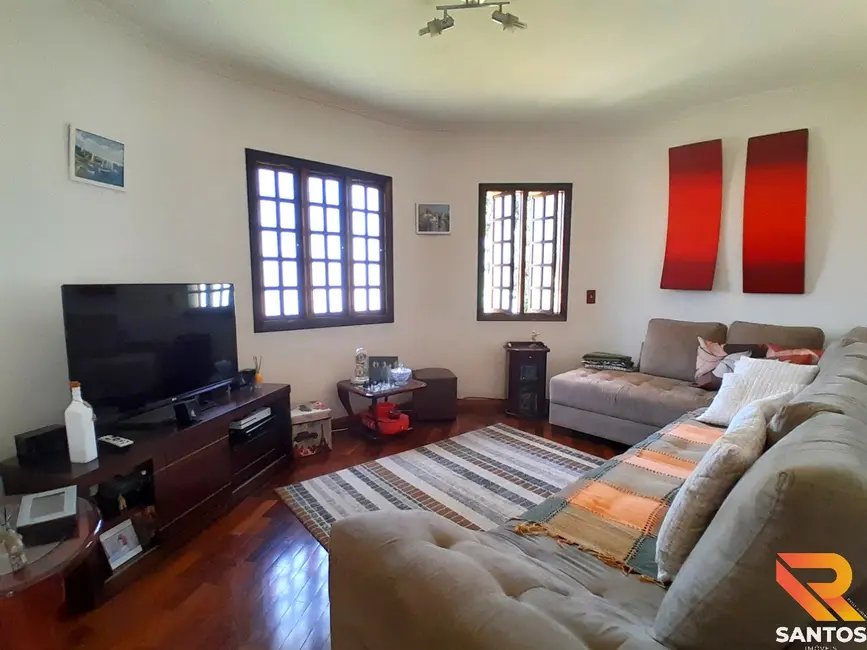 Foto 3 de Casa com 4 quartos à venda, 500m2 em Aruja - SP