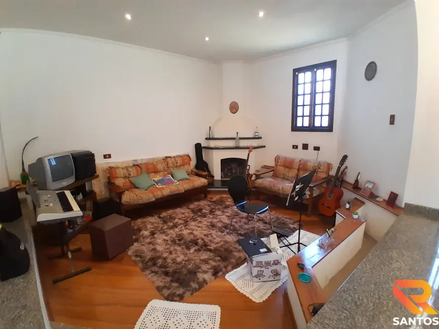 Foto 4 de Casa com 4 quartos à venda, 500m2 em Aruja - SP