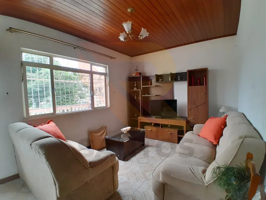 Foto 2 de Casa com 3 quartos à venda, 402m2 em Nossa Senhora do Carmo, Aruja - SP