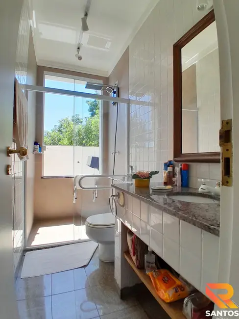 Foto 9 de Casa de Condomínio com 3 quartos à venda, 221m2 em Arujá Country Club, Aruja - SP