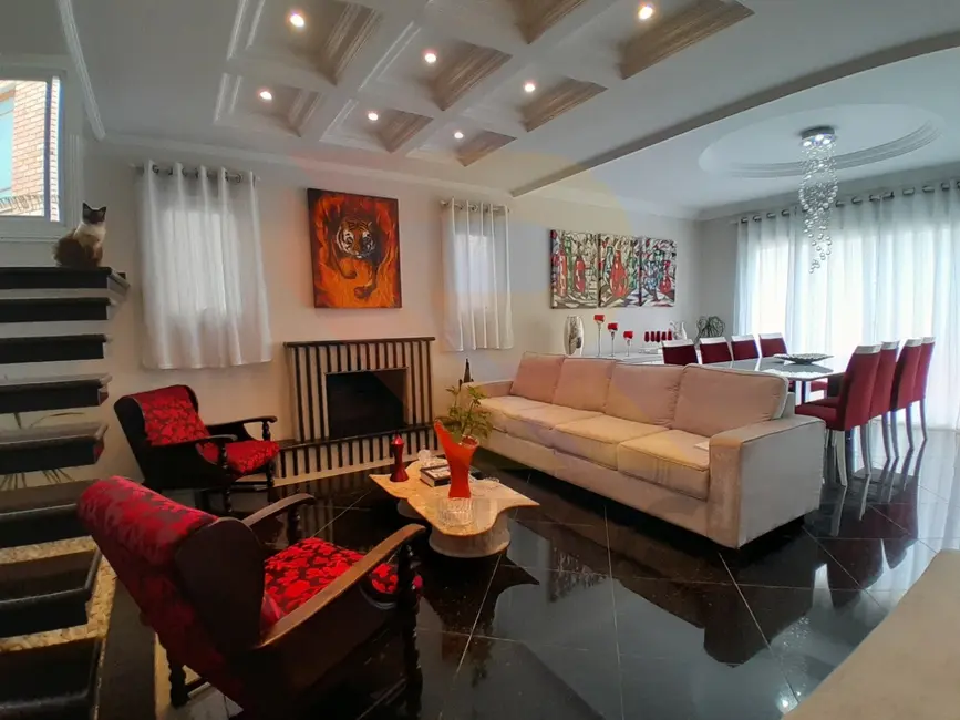 Foto 4 de Casa de Condomínio com 3 quartos à venda, 490m2 em Aruja - SP