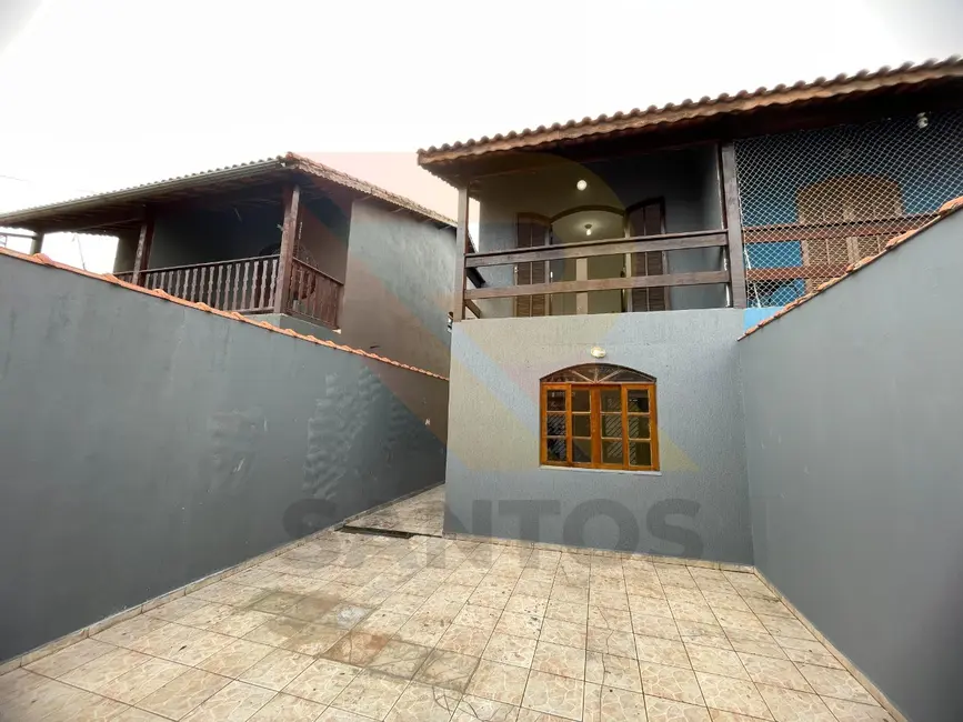 Casa com 2 quartos para alugar, 80m2 em Arujá Center Ville, Aruja - SP - imagem 1 Foto 1 de Casa com 2 quartos para alugar, 80m2 em Arujá Center Ville, Aruja - SP