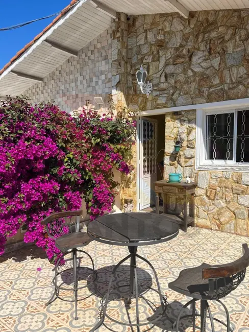 Foto 3 de Casa com 2 quartos à venda, 180m2 em Jardim Rincão, Aruja - SP