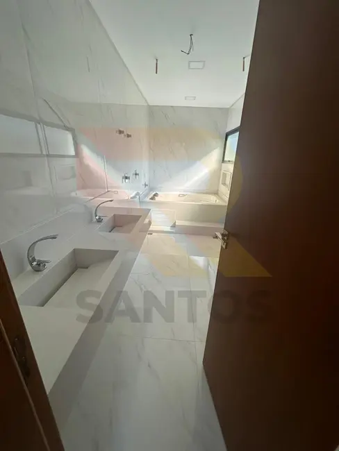 Foto 9 de Casa de Condomínio com 4 quartos à venda, 340m2 em Aruja - SP