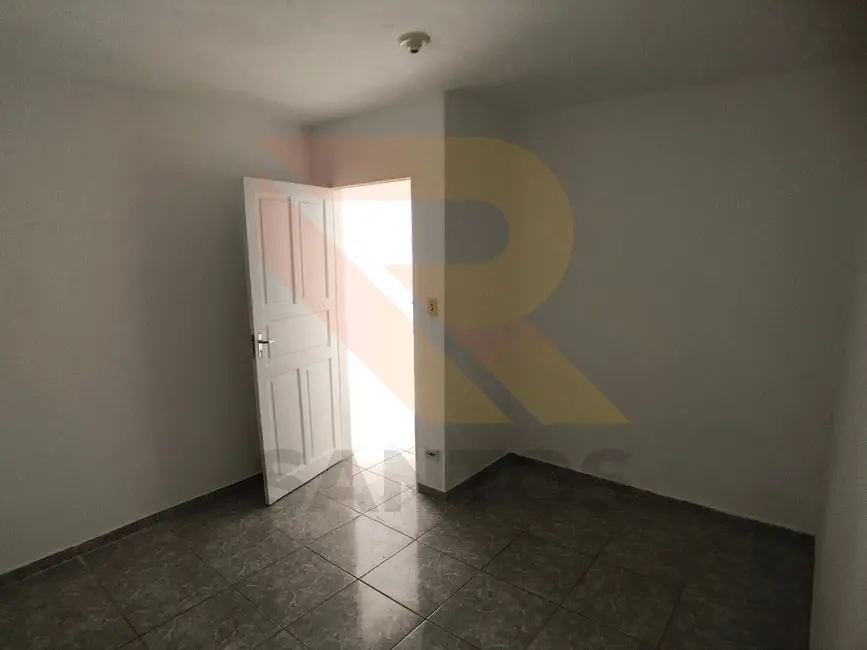 Foto 4 de Casa com 2 quartos à venda e para alugar, 60m2 em Arujamérica, Aruja - SP