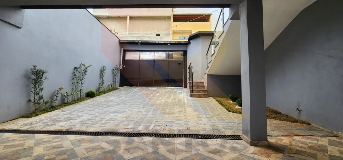 Foto 2 de Casa com 3 quartos à venda, 186m2 em Residencial e Comercial Guarulhos, Guarulhos - SP