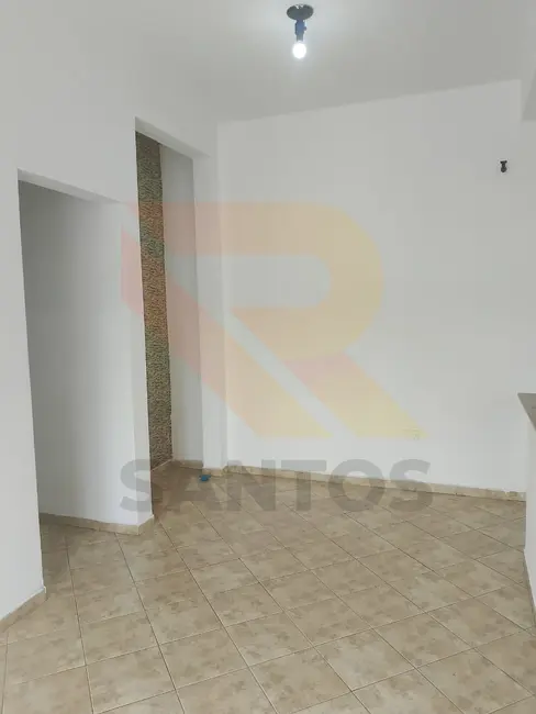 Apartamento com 2 quartos para alugar, 45m2 em Vila Riman, Aruja - SP - imagem 6 Foto 6 de Apartamento com 2 quartos para alugar, 45m2 em Vila Riman, Aruja - SP