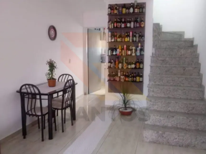 Foto 3 de Casa com 2 quartos à venda, 194m2 em Recanto Primavera, Aruja - SP