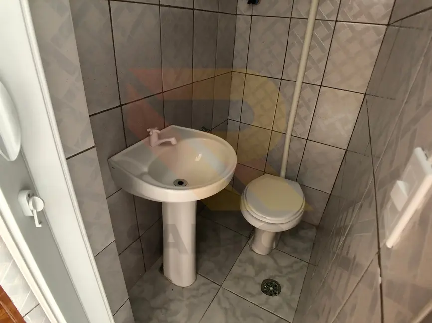 Foto 4 de Sala Comercial para alugar, 35m2 em Parque Rodrigo Barreto, Aruja - SP