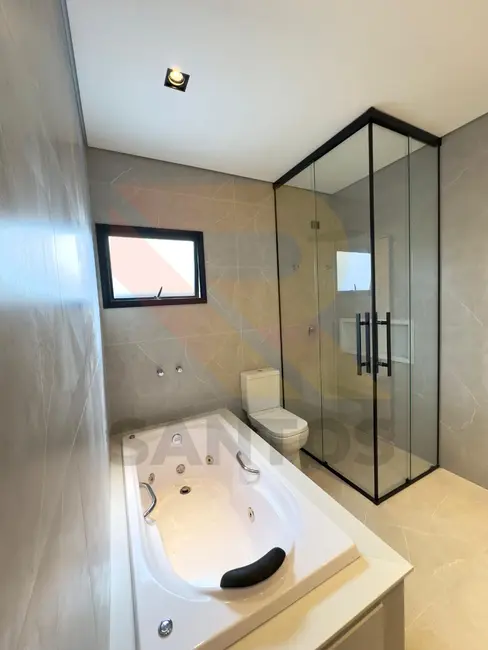 Casa com 3 quartos à venda, 280m2 em Residencial Real Park, Aruja - SP - imagem 4 Foto 4 de Casa com 3 quartos à venda, 280m2 em Residencial Real Park, Aruja - SP