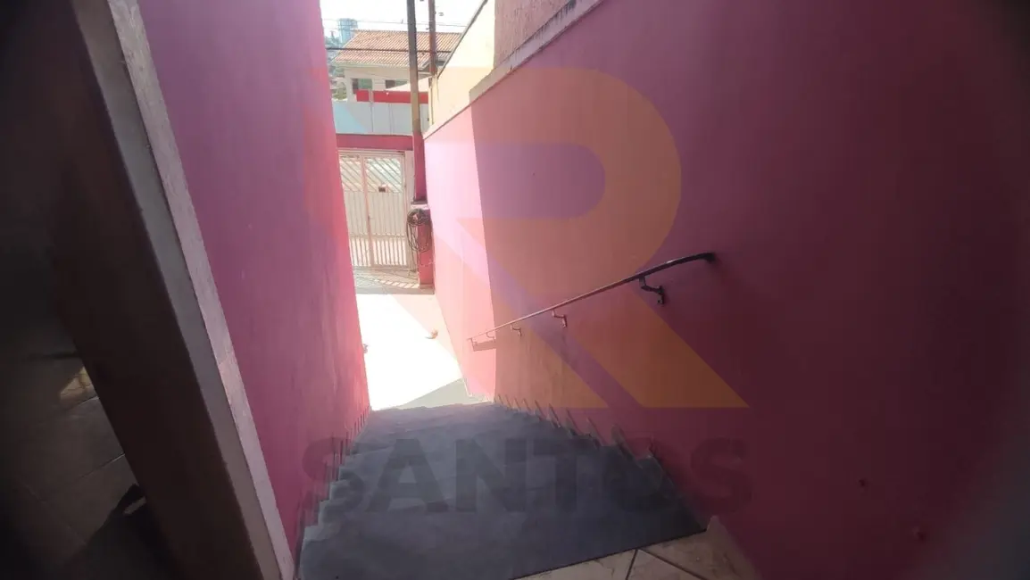 Foto 9 de Casa com 3 quartos para alugar, 140m2 em Jardim Rincão, Aruja - SP