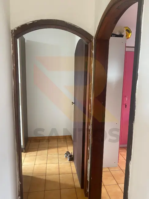 Casa com 3 quartos à venda, 156m2 em Jardim Real, Aruja - SP - imagem 5 Foto 5 de Casa com 3 quartos à venda, 156m2 em Jardim Real, Aruja - SP