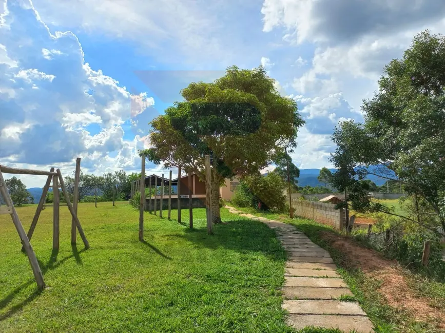 Foto 2 de Sítio / Rancho com 3 quartos à venda, 300m2 em Canjicas, Aruja - SP