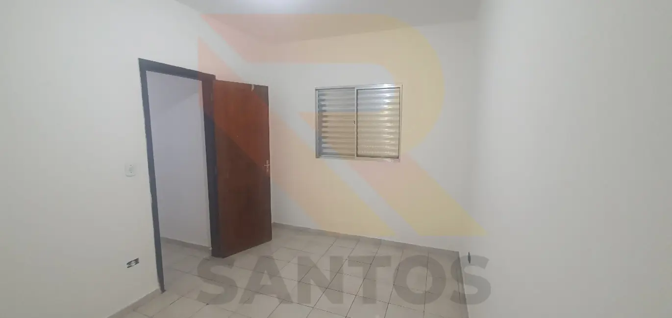 Casa com 3 quartos para alugar em Arujá Center Ville, Aruja - SP - imagem 3 Foto 3 de Casa com 3 quartos para alugar em Arujá Center Ville, Aruja - SP