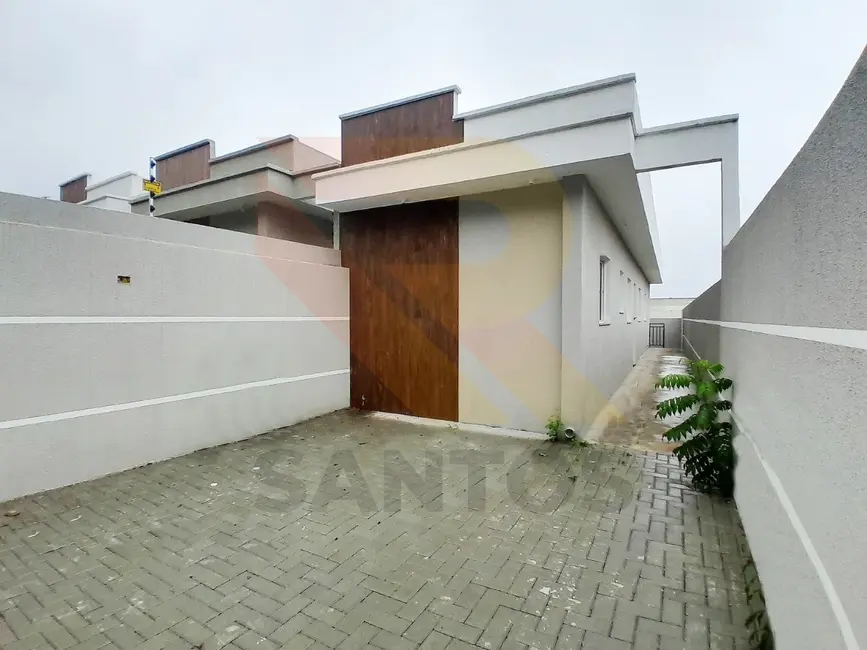 Foto 1 de Casa com 2 quartos à venda, 58m2 em Chácara Holiday, Itaquaquecetuba - SP