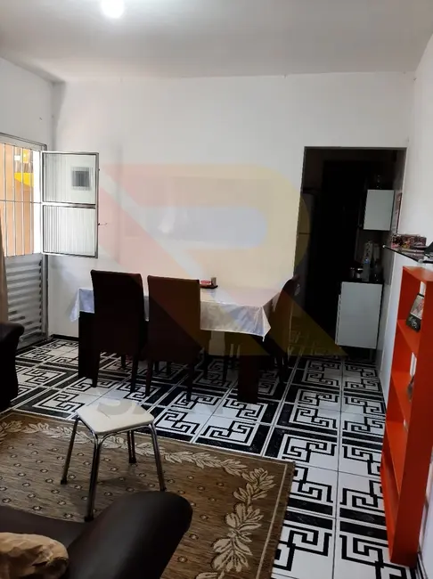 Foto 5 de Casa com 2 quartos à venda, 139m2 em Parque Rodrigo Barreto, Aruja - SP