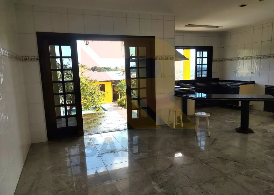 Foto 4 de Casa com 4 quartos à venda, 550m2 em Chácara São José, Aruja - SP