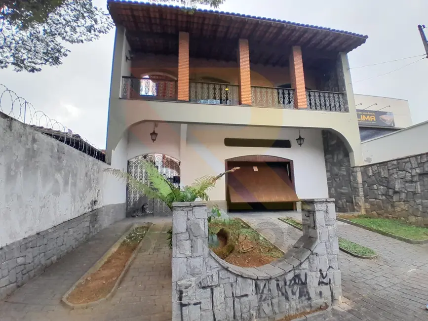 Foto 1 de Sala Comercial com 3 quartos à venda e para alugar, 264m2 em Jardim Planalto, Aruja - SP