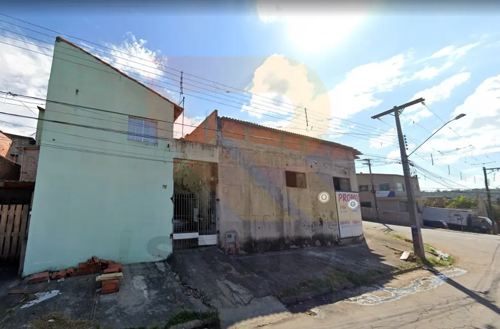 Foto 2 de Armazém / Galpão à venda, 220m2 em Aruja - SP