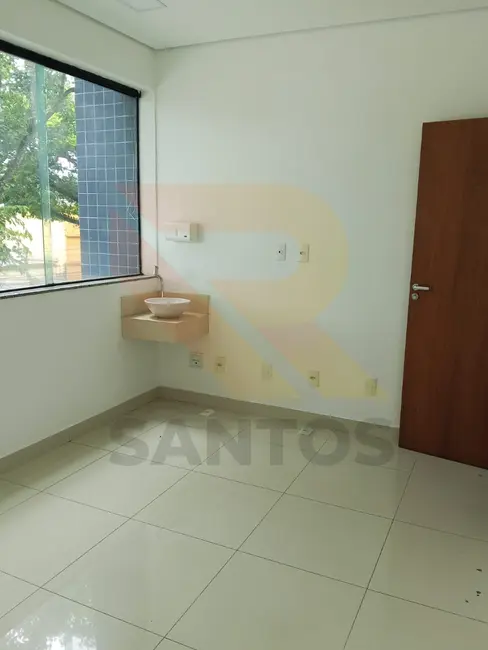 Foto 9 de Sala Comercial para alugar, 36m2 em Vila Flora Regina, Aruja - SP