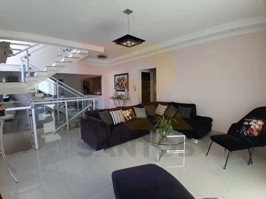 Foto 3 de Casa de Condomínio com 3 quartos à venda, 363m2 em Residencial Real Park, Aruja - SP