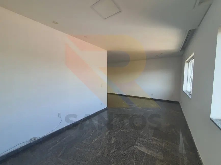 Foto 8 de Casa com 3 quartos à venda, 326m2 em Jardim Planalto, Aruja - SP