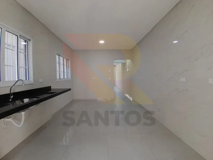 Foto 3 de Casa com 3 quartos à venda, 115m2 em Arujá Center Ville, Aruja - SP