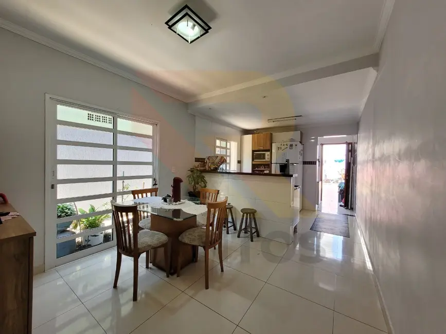 Foto 6 de Casa com 3 quartos à venda, 119m2 em Jordanópolis, Aruja - SP