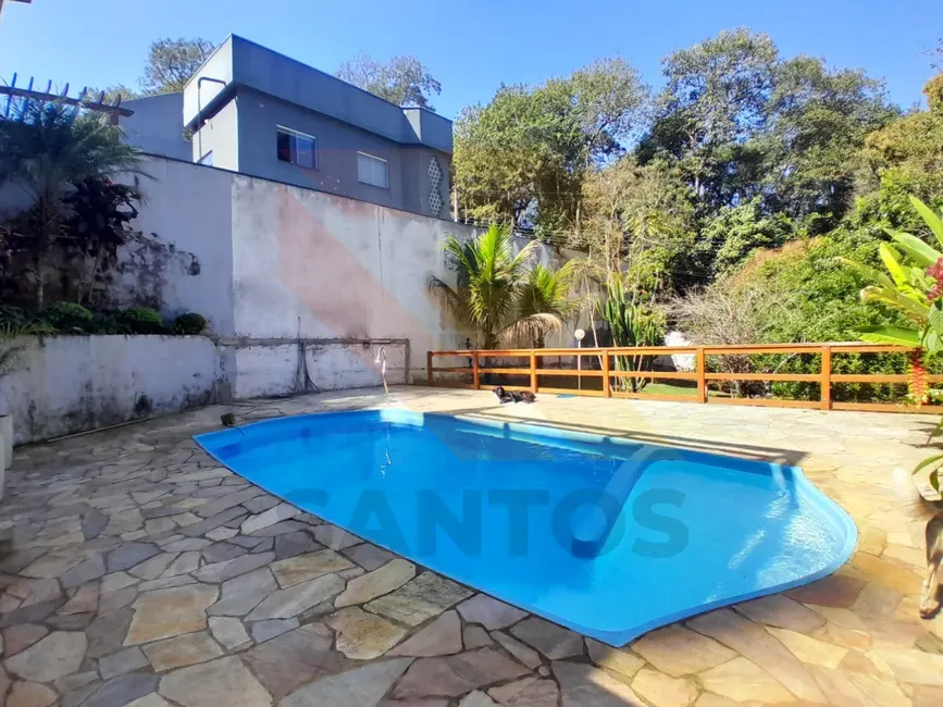 Foto 2 de Chácara com 3 quartos à venda, 300m2 em Parque dos Jacarandás, Aruja - SP