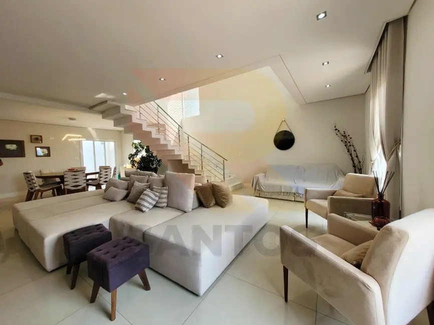 Foto 3 de Casa de Condomínio com 4 quartos à venda, 303m2 em Jardim Imperial Hills III, Aruja - SP