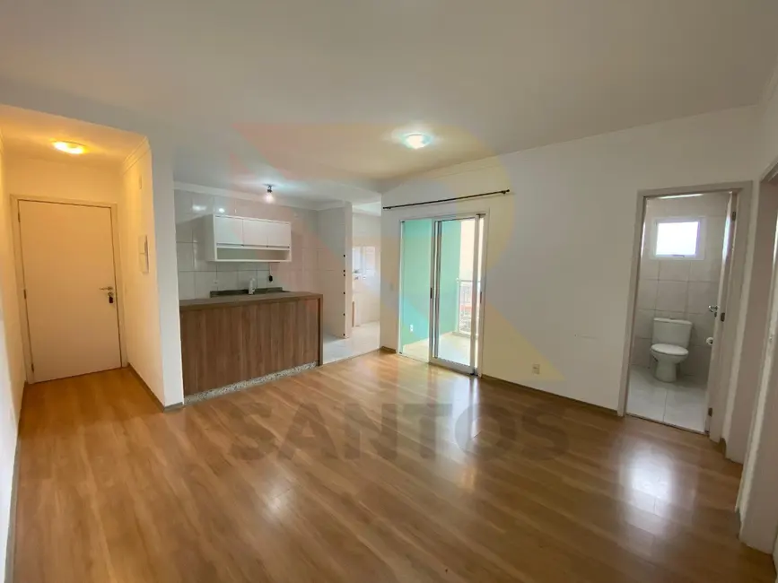 Apartamento com 2 quartos para alugar, 58m2 em Jardim Ângelo, Aruja - SP - imagem 4 Foto 4 de Apartamento com 2 quartos para alugar, 58m2 em Jardim Ângelo, Aruja - SP