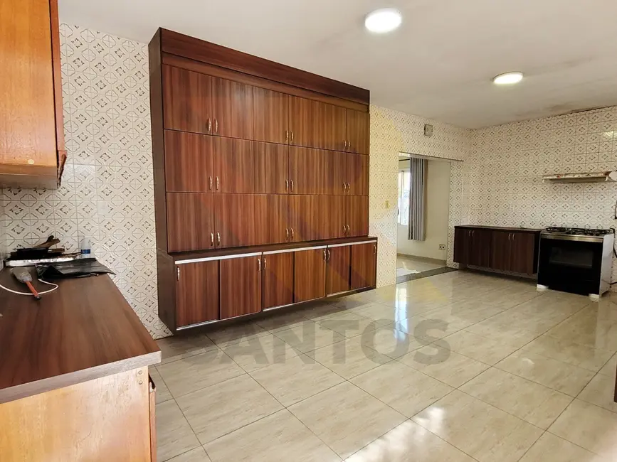 Sala Comercial com 3 quartos à venda e para alugar, 860m2 em Vila Riman, Aruja - SP - imagem 8 Foto 8 de Sala Comercial com 3 quartos à venda e para alugar, 860m2 em Vila Riman, Aruja - SP