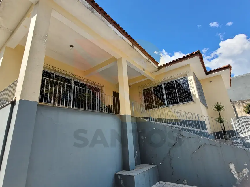 Sala Comercial com 3 quartos à venda e para alugar, 860m2 em Vila Riman, Aruja - SP - imagem 3 Foto 3 de Sala Comercial com 3 quartos à venda e para alugar, 860m2 em Vila Riman, Aruja - SP