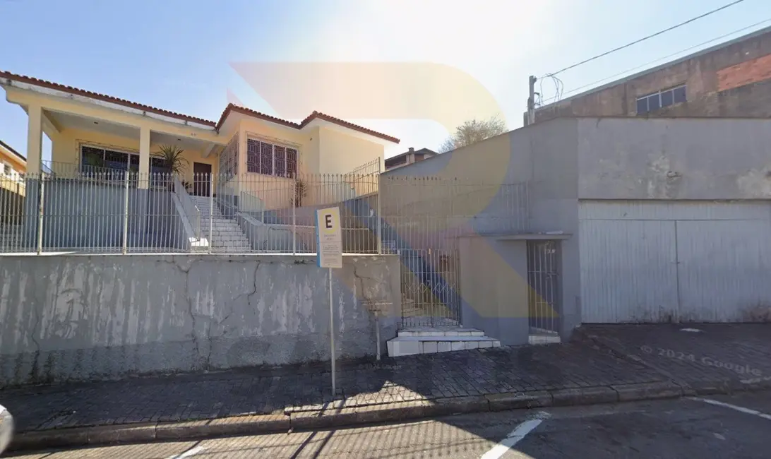 Sala Comercial com 3 quartos à venda e para alugar, 860m2 em Vila Riman, Aruja - SP - imagem 1 Foto 1 de Sala Comercial com 3 quartos à venda e para alugar, 860m2 em Vila Riman, Aruja - SP