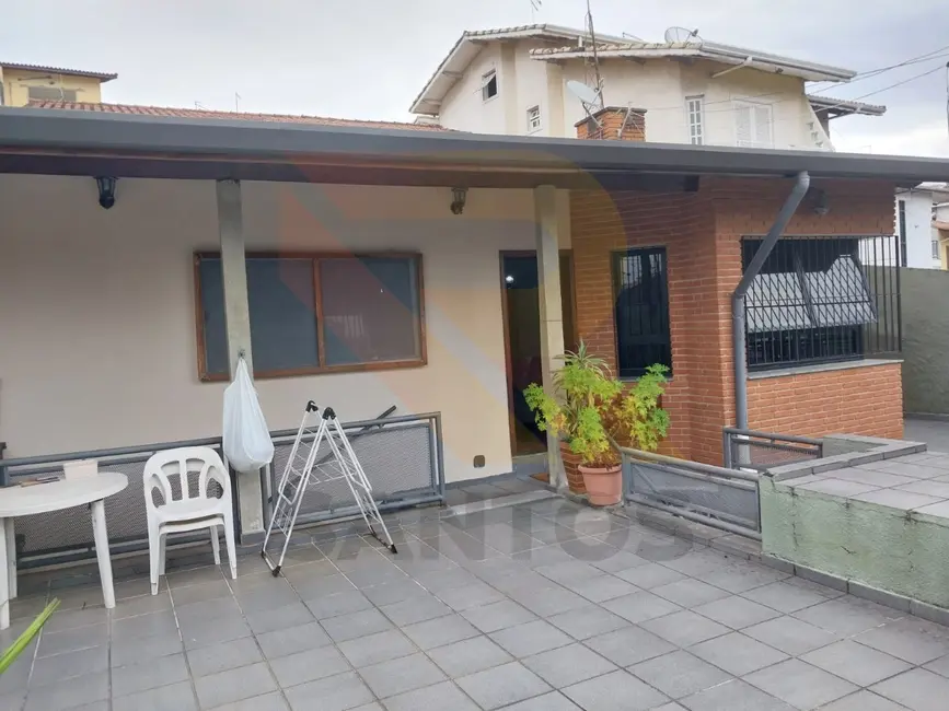 Foto 1 de Casa com 3 quartos à venda, 197m2 em Jardim Ângelo, Aruja - SP