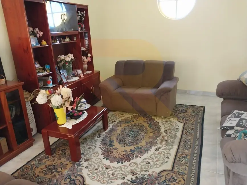 Foto 9 de Chácara com 3 quartos à venda, 180m2 em Santa Isabel - SP